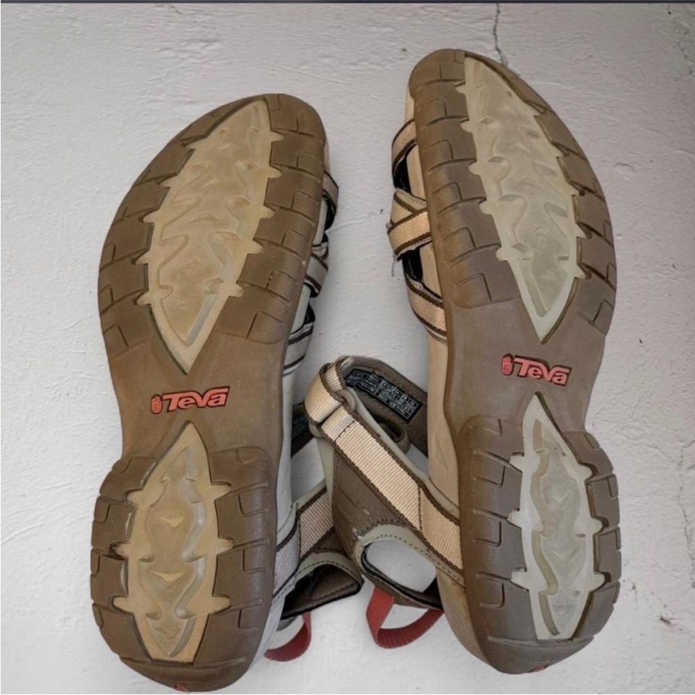 Teva Tirra Beige and Coral Strappy Hiking Outdoor Sandals - Picture 4 of 5